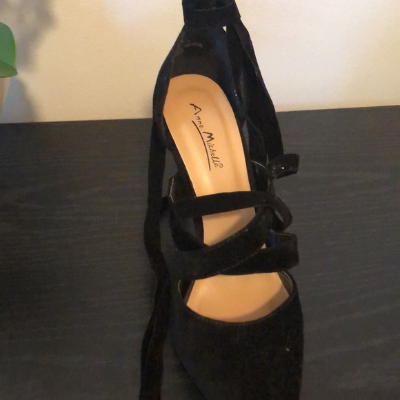Wrap around lace up Heels - Picture 7 of 7
